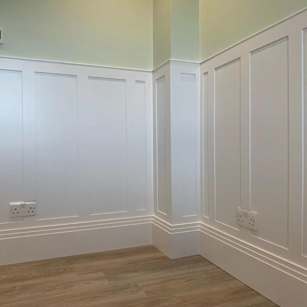 wall panelling carpentry